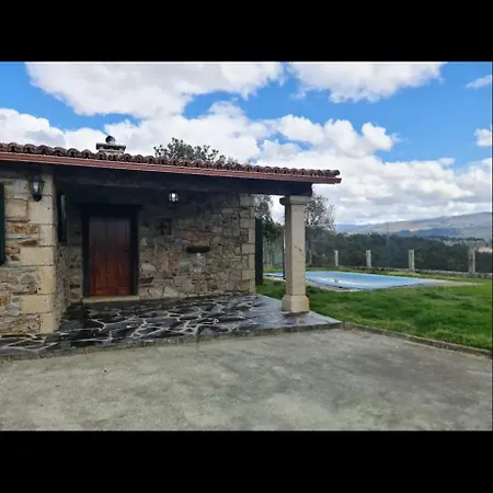 Casa Con Piscina Y Cenador Al Aire Libre *