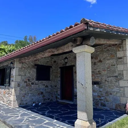 Casa Con Piscina Y Cenador Al Aire Libre Semesterbostad Mondariz